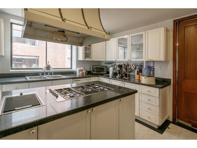 Apartamento de 2 alcobas en venta en La Cabrera, Bogotá, 588 m² · foto 16 de 24