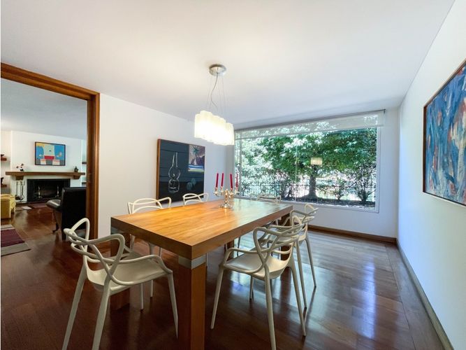 Casa de 5 alcobas en venta en El Refugio, Bogotá, 420 m² · foto 4 de 24