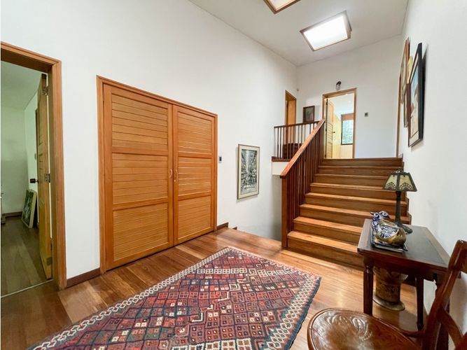 Casa de 5 alcobas en venta en El Refugio, Bogotá, 420 m² · foto 11 de 24