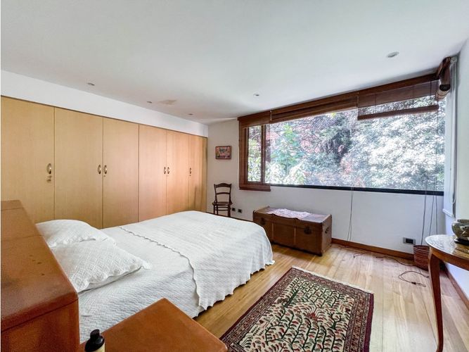 Casa de 5 alcobas en venta en El Refugio, Bogotá, 420 m² · foto 12 de 24