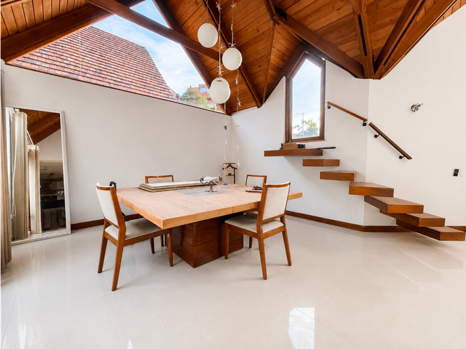 Casa de 4 alcobas en venta en Sierras Del Moral, Bogotá, 264 m² · foto 4 de 16