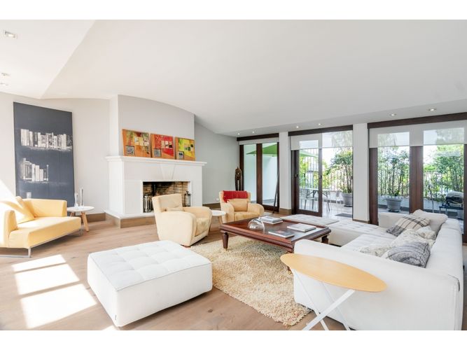 Casa de 3 alcobas en venta en Santa Ana Oriental, Bogotá, 698 m² · foto 3 de 24
