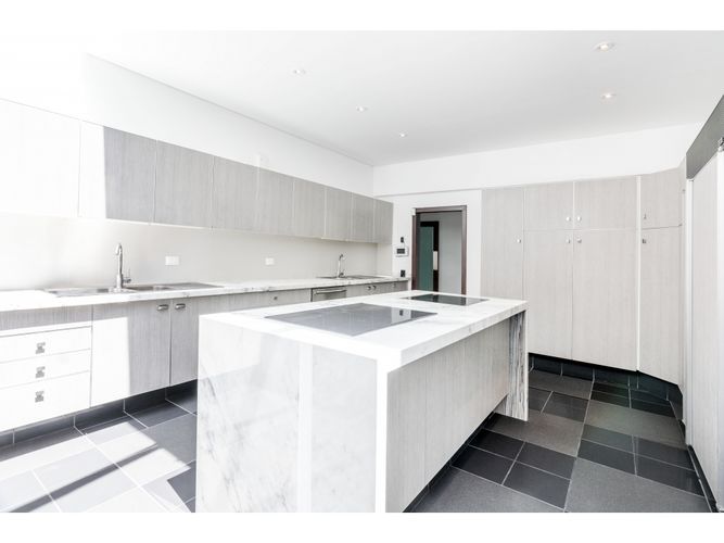 Casa de 3 alcobas en venta en Santa Ana Oriental, Bogotá, 698 m² · foto 10 de 24