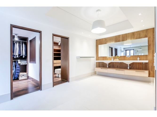 Casa de 3 alcobas en venta en Santa Ana Oriental, Bogotá, 698 m² · foto 18 de 24