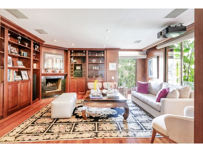 Apartamento de 4 alcobas en venta en Los Rosales, Bogotá, 887 m² · foto 6 de 24