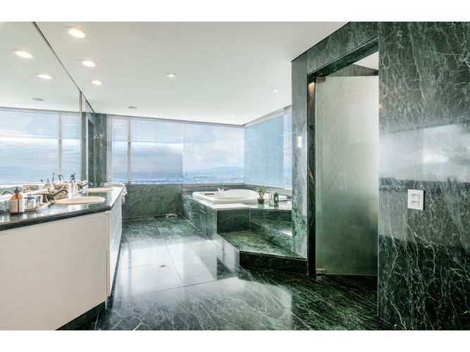 Apartamento de 4 alcobas en venta en Los Rosales, Bogotá, 887 m² · foto 19 de 24