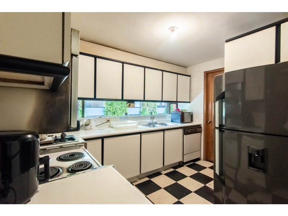 Apartamento en venta en Los Rosales, Bogotá · foto 7 de 19