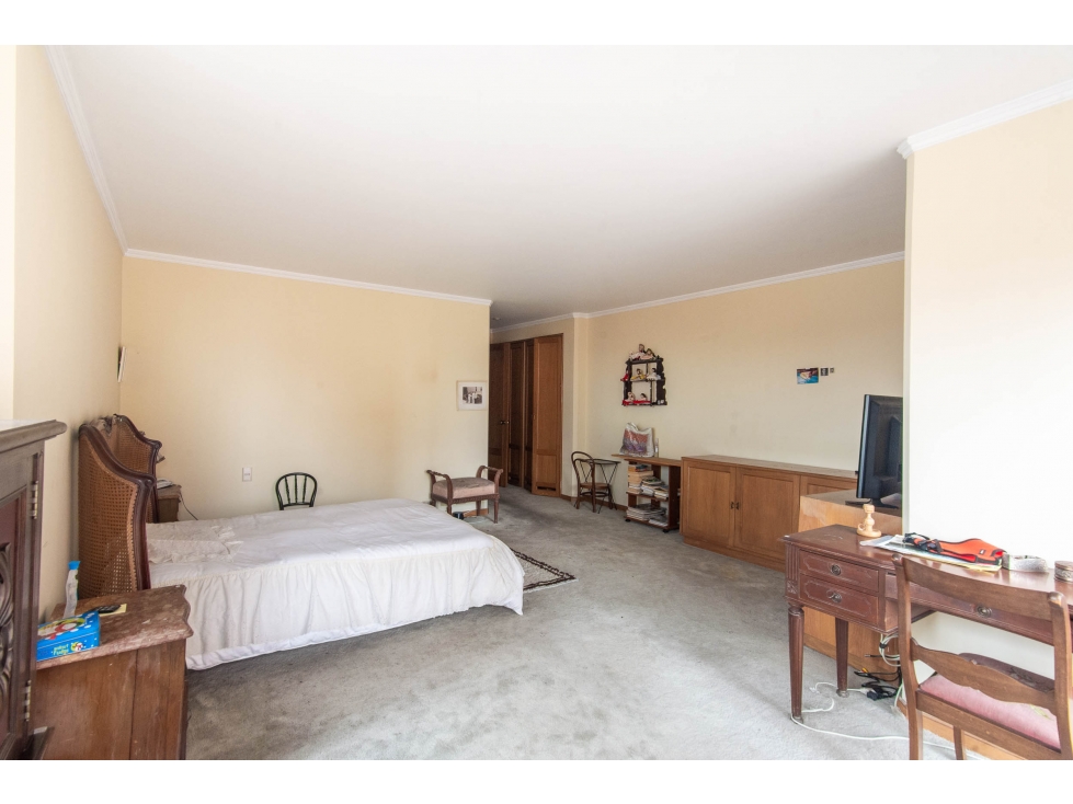 Apartamento en venta en Los Rosales, Bogotá · foto 8 de 19