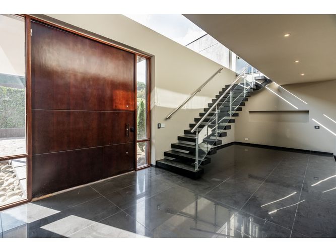 Casa de 4 alcobas en venta en Yerbabuena, Chía, 451 m² · foto 7 de 22