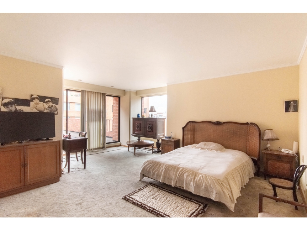 Apartamento en venta en Los Rosales, Bogotá · foto 17 de 19