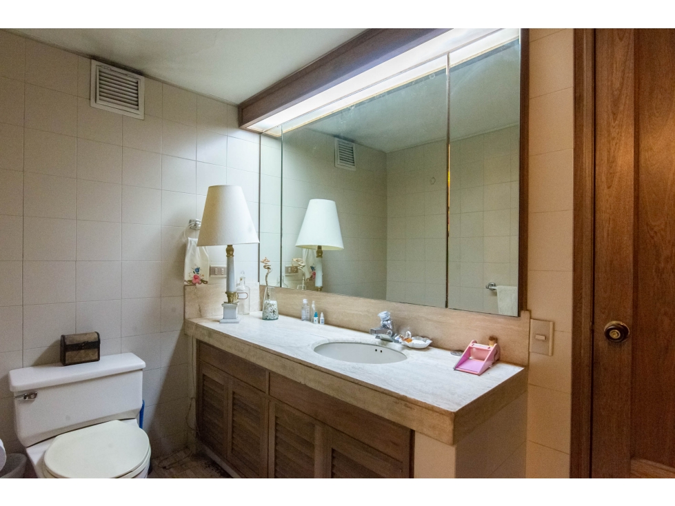 Apartamento en venta en Los Rosales, Bogotá · foto 18 de 19