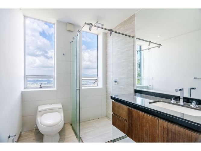 Casa de 4 alcobas en venta en Yerbabuena, Chía, 451 m² · foto 13 de 22