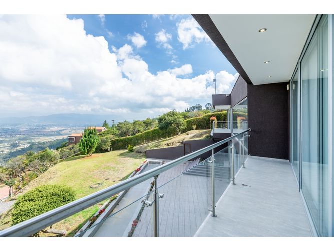 Casa de 4 alcobas en venta en Yerbabuena, Chía, 451 m² · foto 14 de 22
