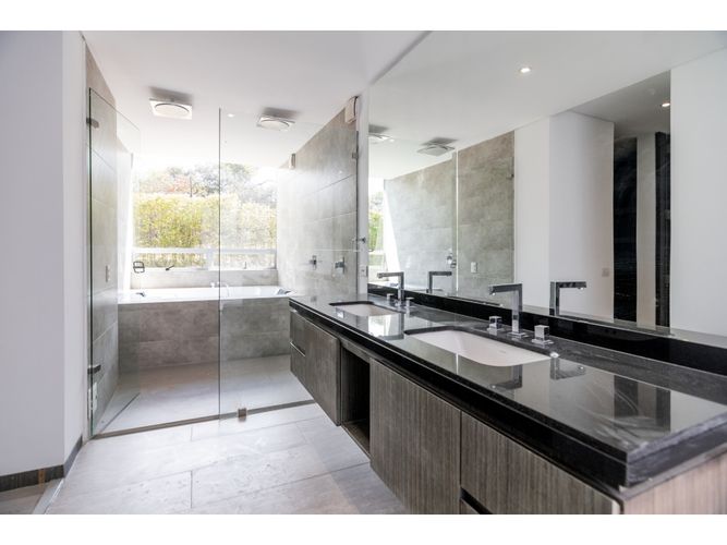 Casa de 4 alcobas en venta en Yerbabuena, Chía, 451 m² · foto 17 de 22