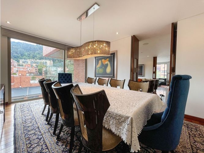 Apartamento de 3 alcobas en venta en Los Rosales, Bogotá, 342 m² · foto 7 de 24