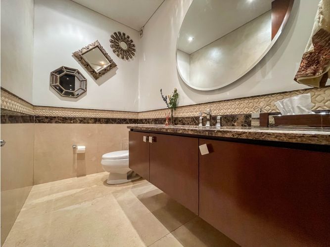 Apartamento de 3 alcobas en venta en Los Rosales, Bogotá, 342 m² · foto 14 de 24