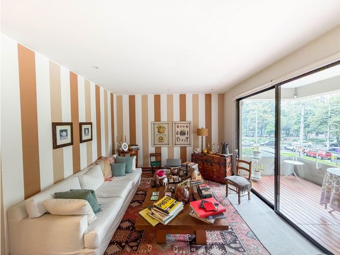 Apartamento de 3 alcobas en venta en La Cabrera, Bogotá, 225 m² · foto 3 de 15