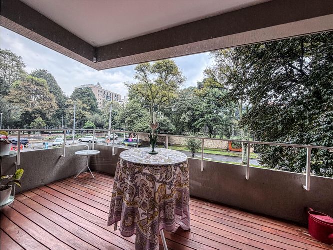 Apartamento de 3 alcobas en venta en La Cabrera, Bogotá, 225 m² · foto 4 de 15