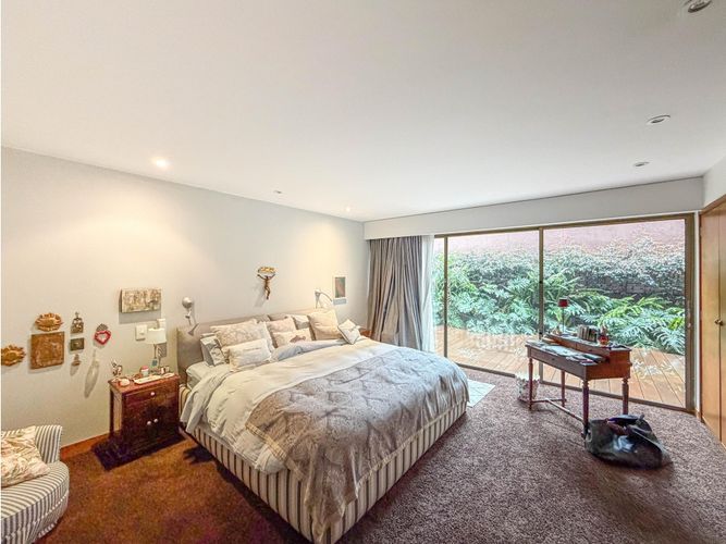 Apartamento de 3 alcobas en venta en La Cabrera, Bogotá, 225 m² · foto 11 de 15
