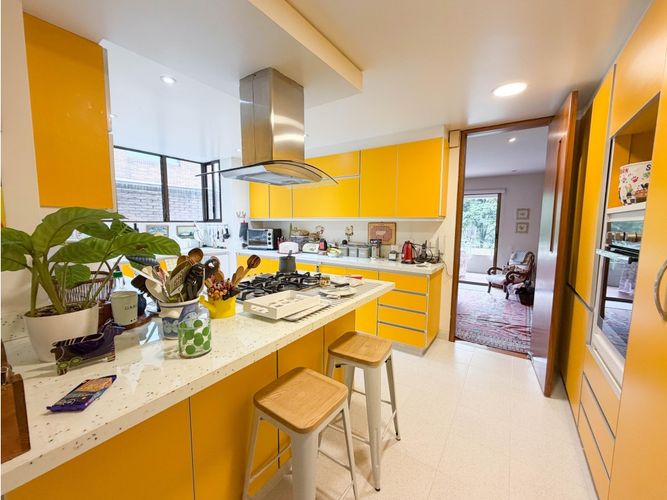 Apartamento de 3 alcobas en venta en La Cabrera, Bogotá, 225 m² · foto 12 de 15