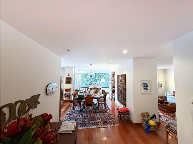 Apartamento de 3 alcobas en venta en La Cabrera, Bogotá, 225 m² · foto 14 de 15