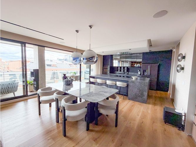 Apartamento de 4 alcobas en venta en Chicó Navarra, Bogotá, 321 m² · foto 4 de 22