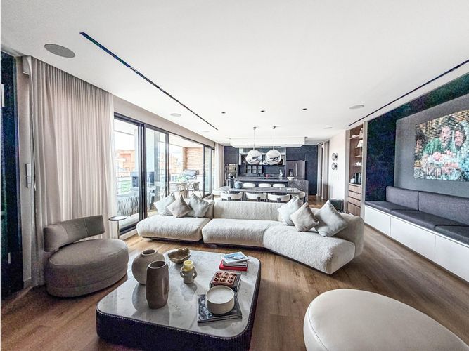 Apartamento de 4 alcobas en venta en Chicó Navarra, Bogotá, 321 m² · foto 8 de 22