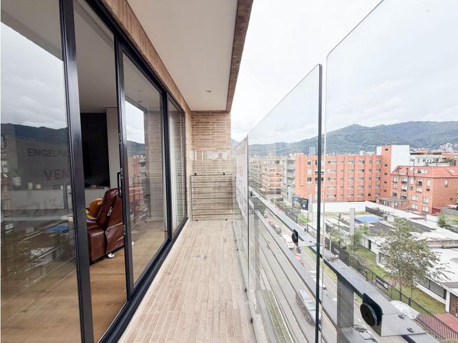 Apartamento de 4 alcobas en venta en Chicó Navarra, Bogotá, 321 m² · foto 15 de 22