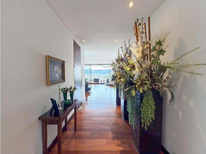 Apartamento de 4 alcobas en venta en Suba Urbano, Bogotá, 347 m² · foto 13 de 24