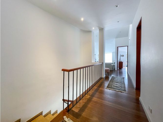 Apartamento de 3 alcobas en venta en El Refugio Ii, Bogotá, 340 m² · foto 10 de 21