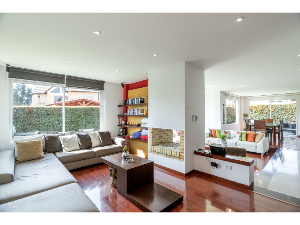 Casa en venta en La Estacion, Cajicá · foto 2 de 24