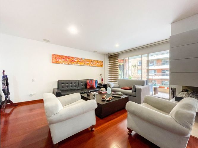 Apartamento de 3 alcobas en venta en Usaquen, Bogotá, 151 m² · foto 4 de 24
