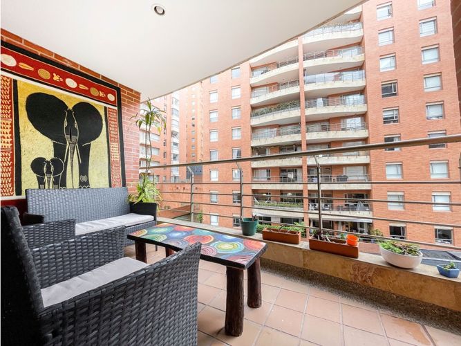 Apartamento de 3 alcobas en venta en Usaquen, Bogotá, 151 m² · foto 5 de 24