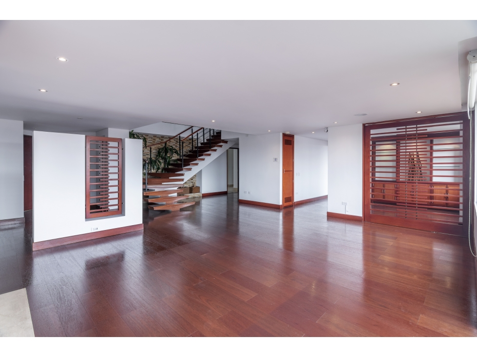 Apartamento en venta en Santa Barbara Alta, Bogotá · foto 4 de 24