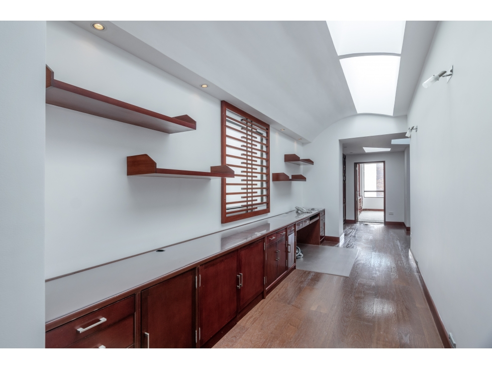 Apartamento en venta en Santa Barbara Alta, Bogotá · foto 24 de 24