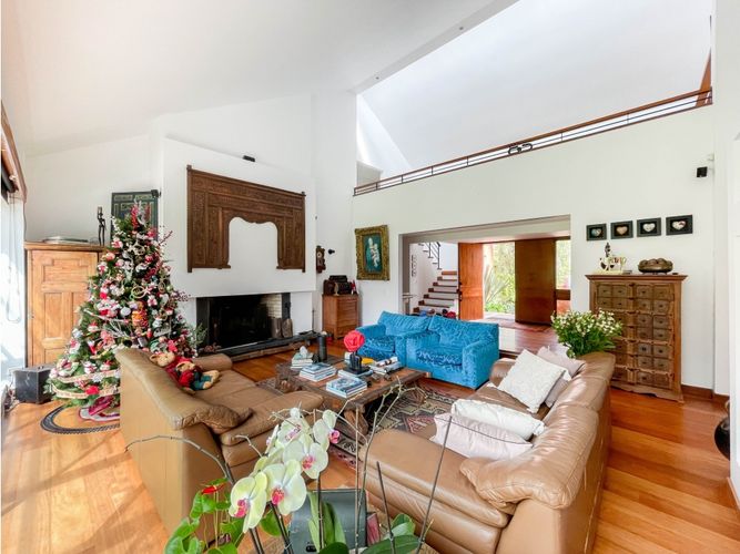 Casa de 4 alcobas en venta en Guaymaral, Bogotá, 406 m² · foto 6 de 24