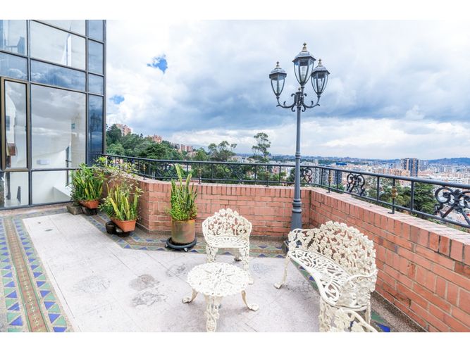 Apartamento en venta en Bosque De Pinos, Bogotá · foto 2 de 24