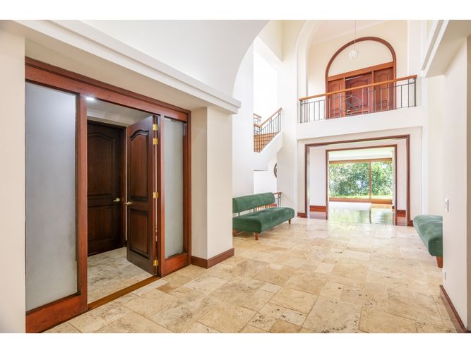 Casa de 5 alcobas en venta en Yerbabuena, Chía, 710 m² · foto 9 de 24