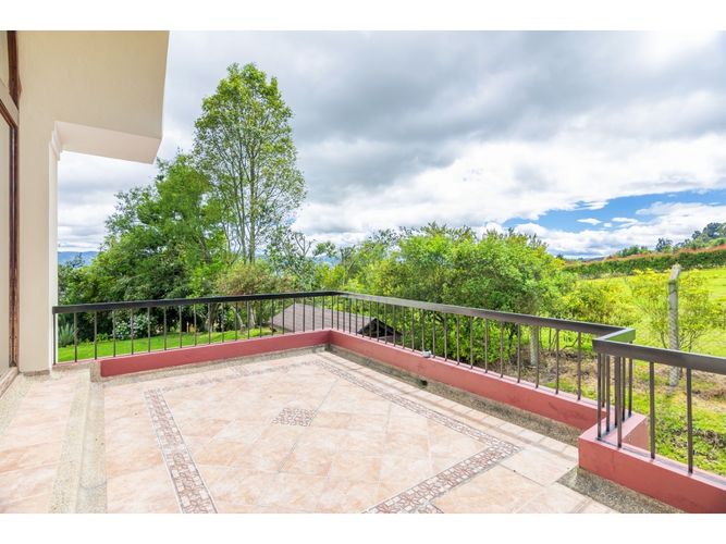Casa de 5 alcobas en venta en Yerbabuena, Chía, 710 m² · foto 21 de 24