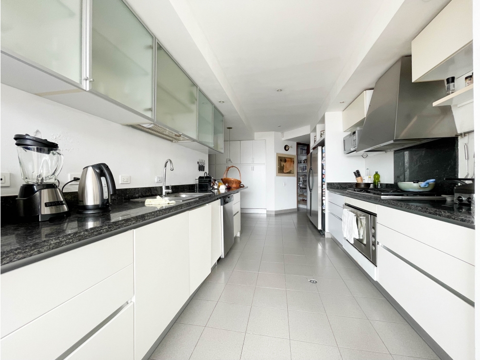 Apartamento en venta en Chicó Alto, Bogotá · foto 8 de 24