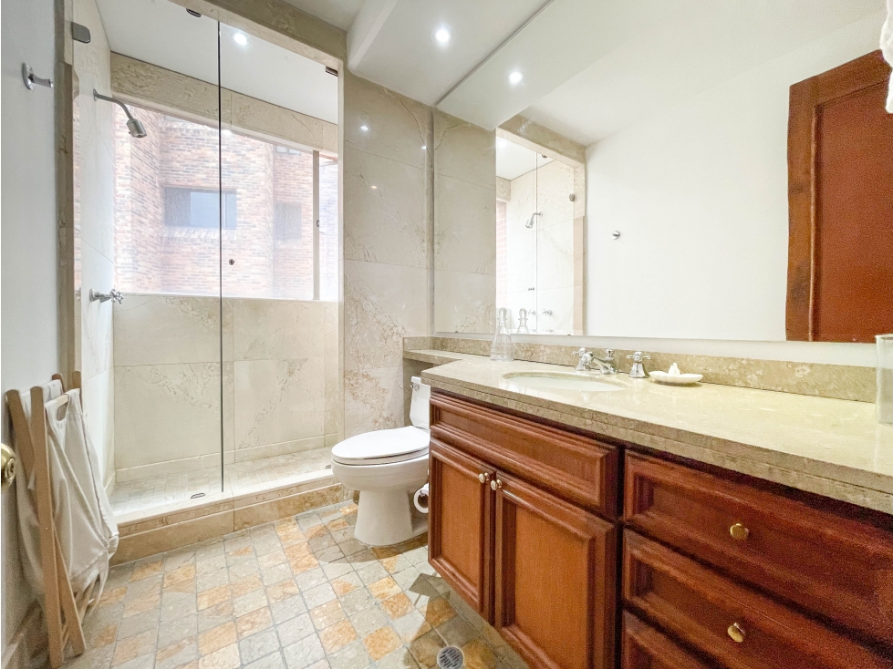 Apartamento en venta en Chicó Alto, Bogotá · foto 13 de 24
