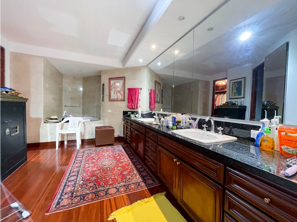 Apartamento en venta en Chicó Alto, Bogotá · foto 22 de 24