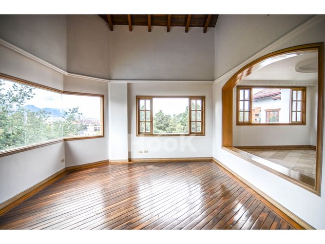 Apartamento en venta en Los Lagartos, Bogotá · foto 2 de 19