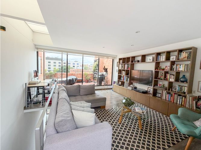 Apartamento de 2 alcobas en venta en La Cabrera, Bogotá, 131 m² · foto 4 de 15