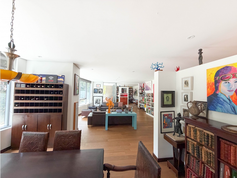 Apartamento en venta en Chico Norte, Bogotá · foto 2 de 24