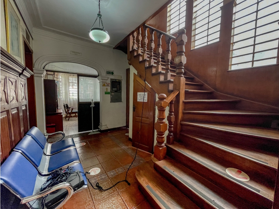 Casa en venta en Quinta Camacho, Bogotá · foto 2 de 18