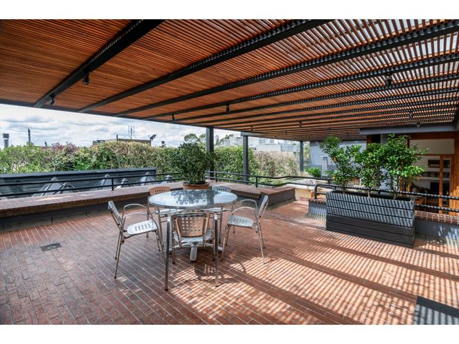 Apartamento de 4 alcobas en venta en Chico, Bogotá, 522 m² · foto 3 de 24
