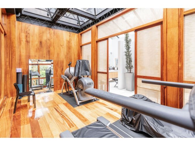 Apartamento de 4 alcobas en venta en Chico, Bogotá, 522 m² · foto 18 de 24