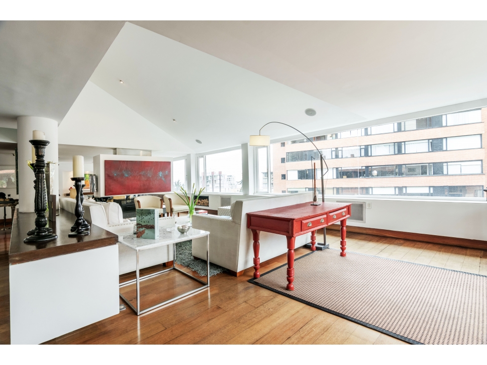 Apartamento en venta en Los Rosales, Bogotá · foto 4 de 24