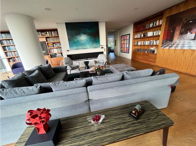 Apartamento de 3 alcobas en venta en Chico, Bogotá, 395 m² · foto 6 de 18